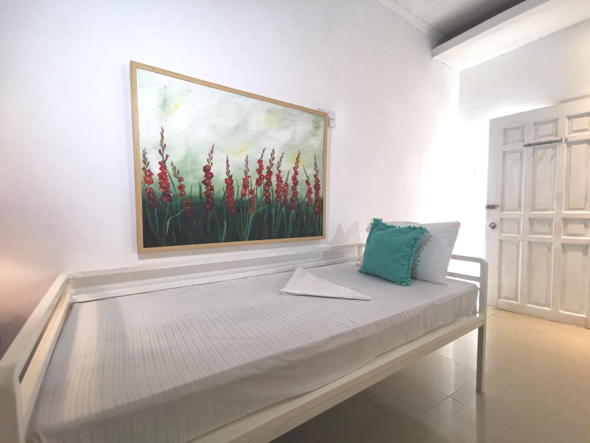 La Vida Hostel Samal Island Bagian luar foto