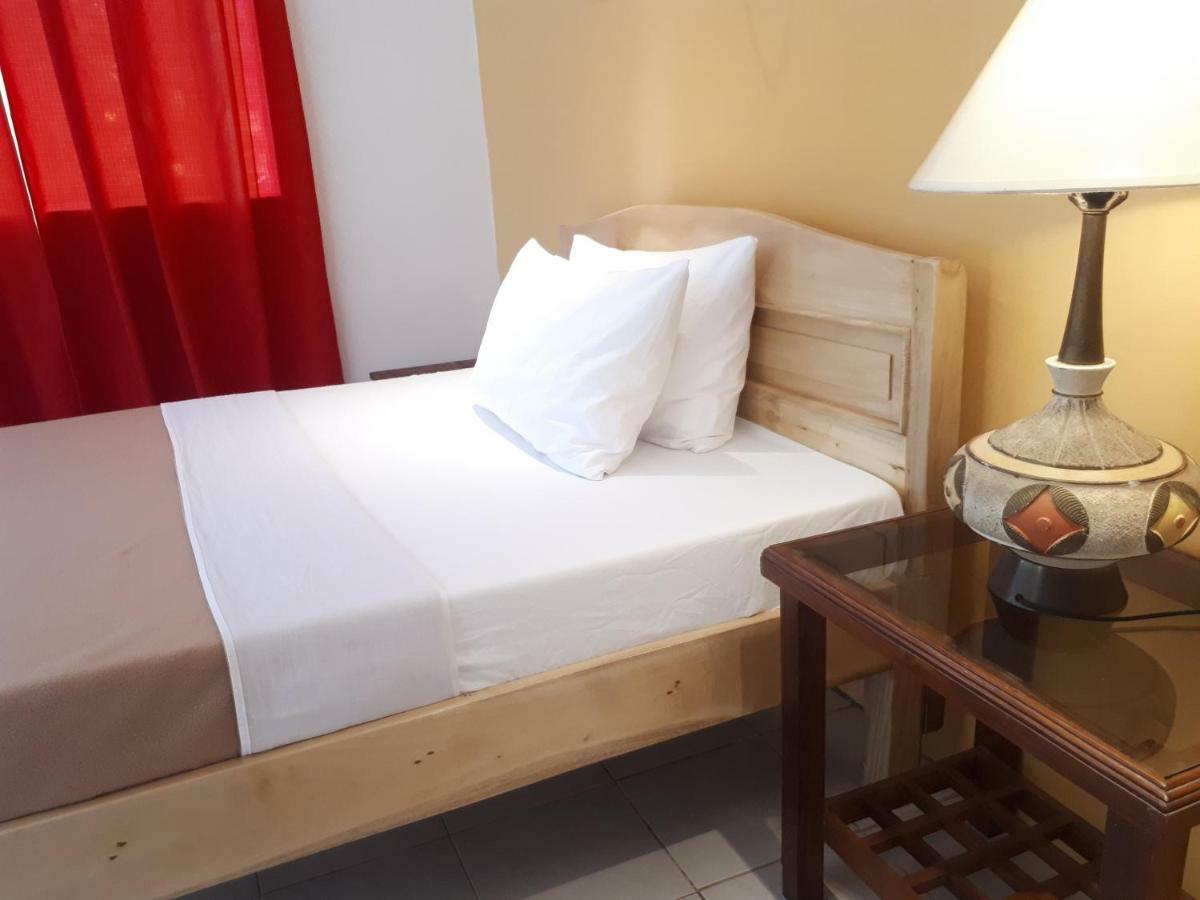 La Vida Hostel Samal Island Bagian luar foto